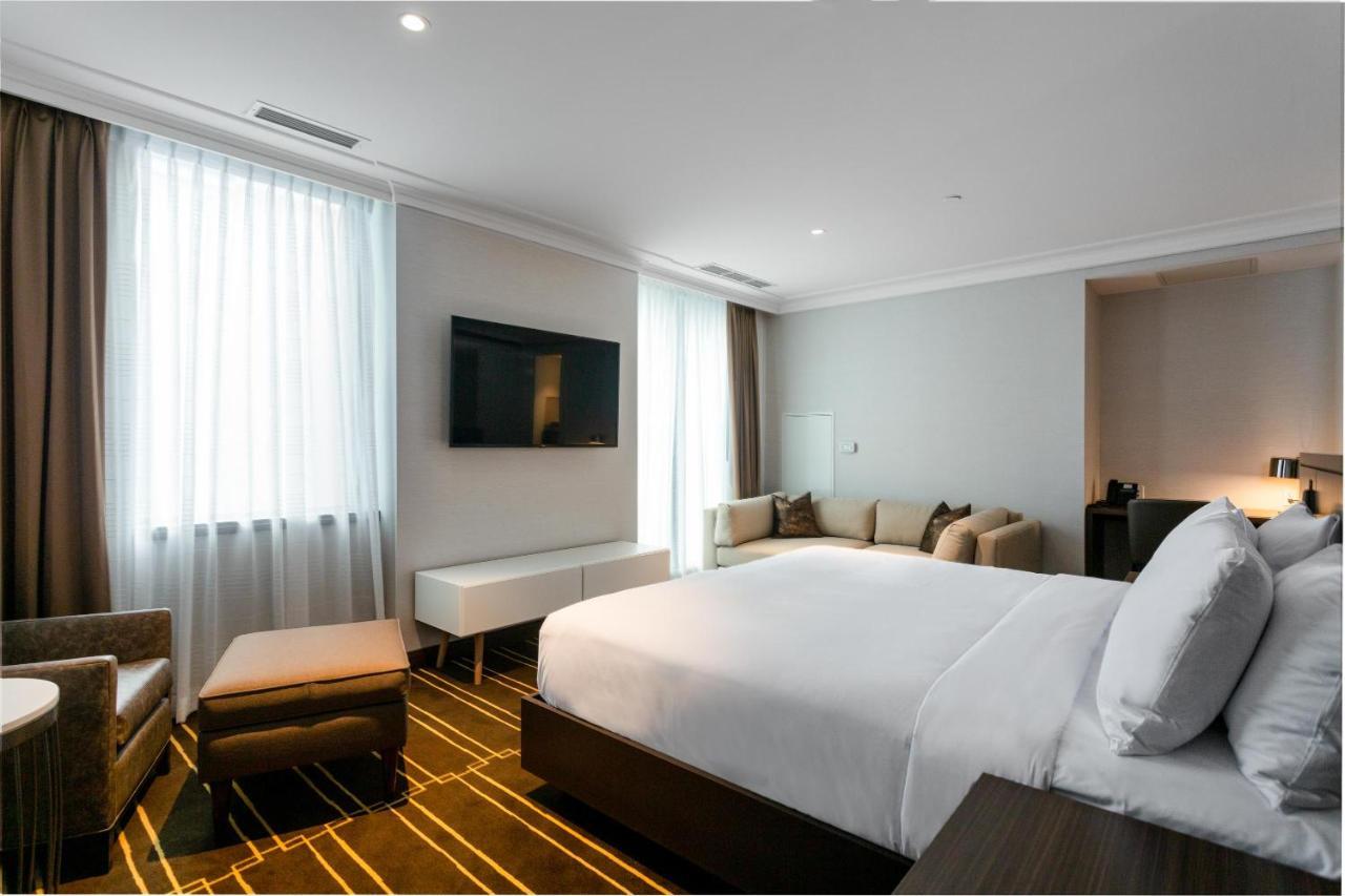 Sutton Place Hotel Торонто Екстериор снимка