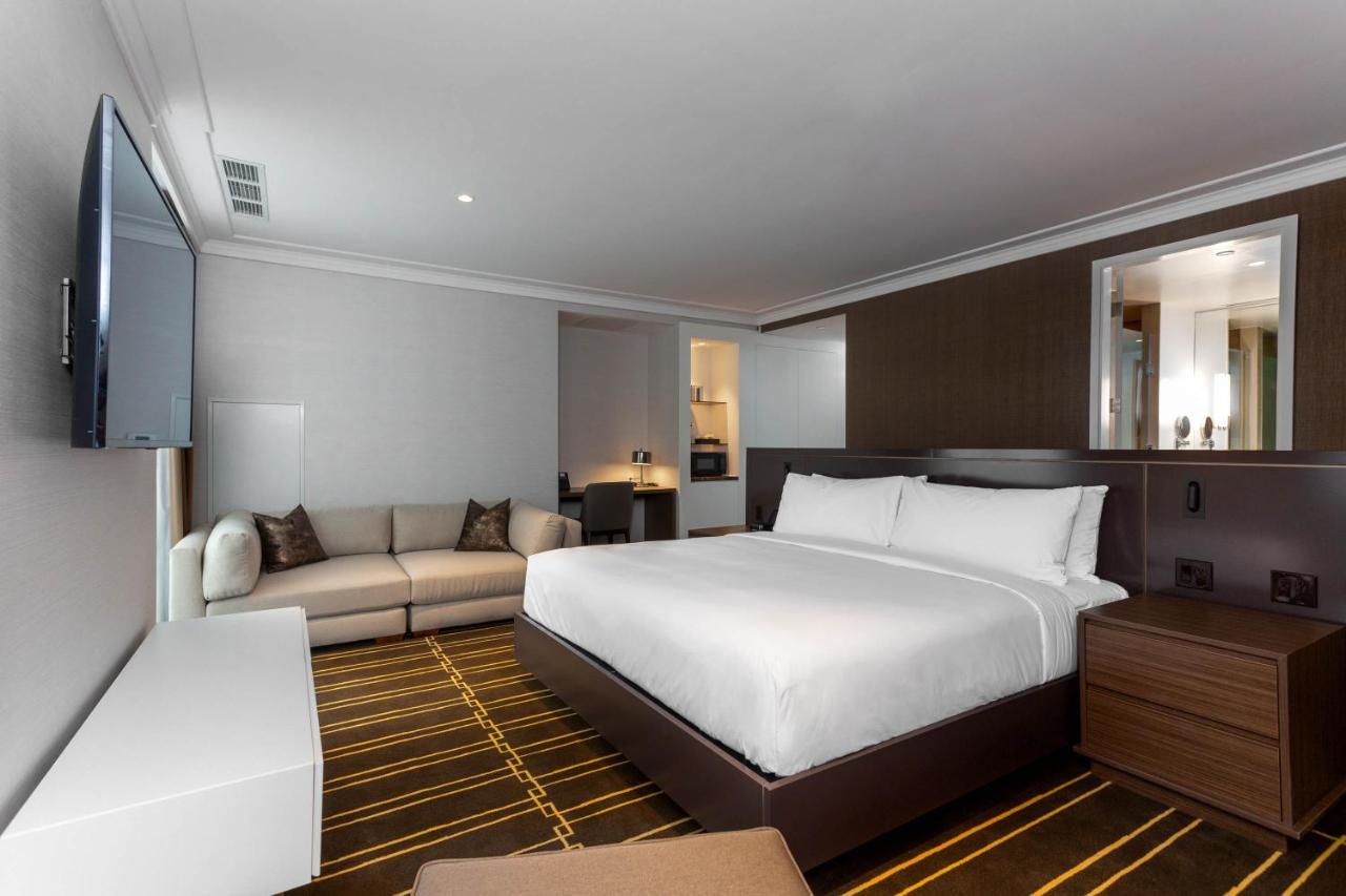 Sutton Place Hotel Торонто Екстериор снимка