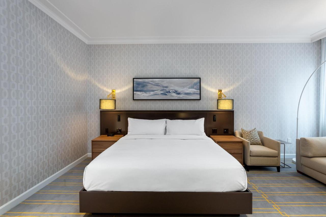 Sutton Place Hotel Торонто Екстериор снимка